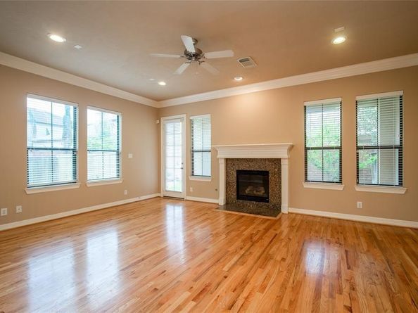 2906 Royal Oaks Crest Crest, Houston TX 77082