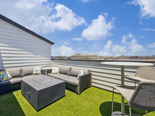 2914 Lamar Street, Houston TX 77003