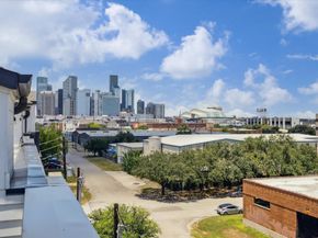 2914 Lamar Street, Houston TX 77003