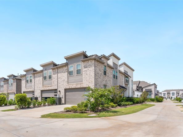 16654 Texas Hill Country Road, Cypress TX 77433