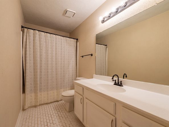 6505 Alisa Lane, Houston TX 77084