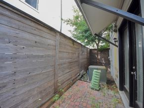 1831 Dart Street, Houston TX 77007