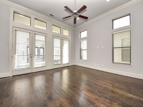 1831 Dart Street, Houston TX 77007