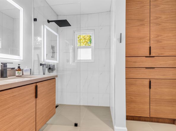 1831 Palm Street, Houston TX 77004