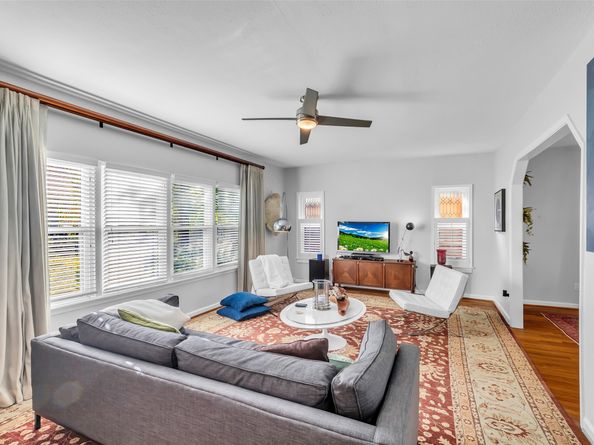 1831 Palm Street, Houston TX 77004