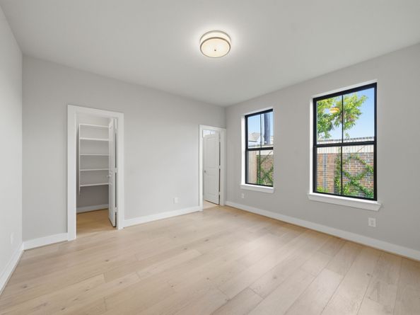 1704 Sedola Lane, Houston TX 77055