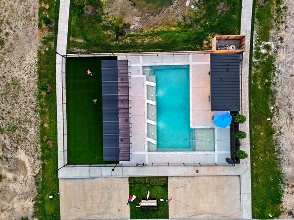 1704 Sedola Lane, Houston TX 77055