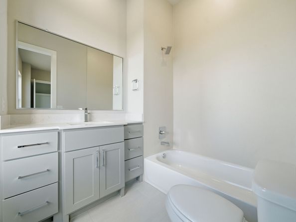 1704 Sedola Lane, Houston TX 77055