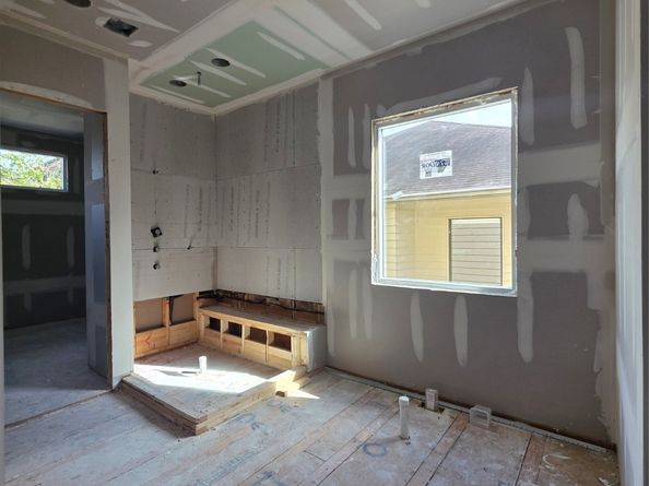 2210 Bartlett Street, Houston TX 77098