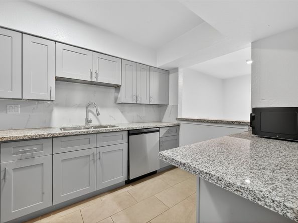 6201 Ranchester Drive 29, Houston TX 77036