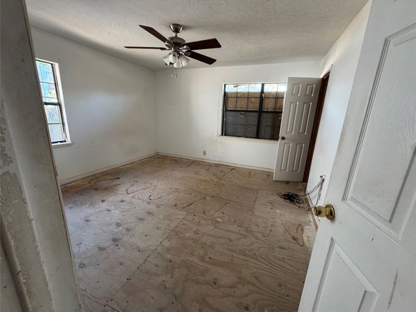 6111 Westover Street, Houston TX 77033