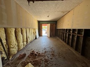 6111 Westover Street, Houston TX 77033