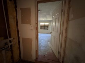 6111 Westover Street, Houston TX 77033