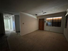 6111 Westover Street, Houston TX 77033