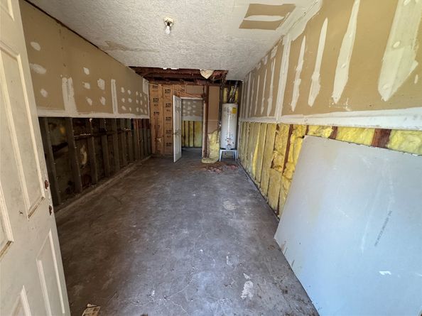 6111 Westover Street, Houston TX 77033