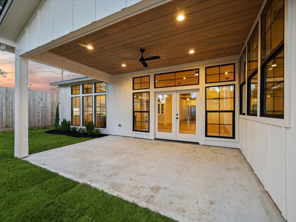 6227 Grovewood Lane, Houston TX 77008