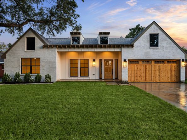 6227 Grovewood Lane, Houston TX 77008