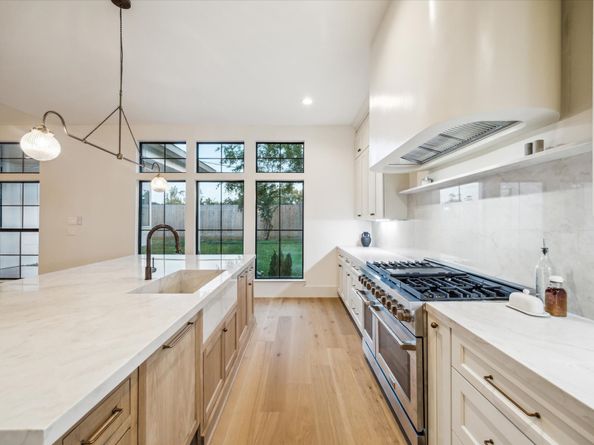 6227 Grovewood Lane, Houston TX 77008