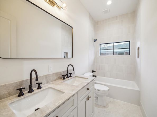 6227 Grovewood Lane, Houston TX 77008