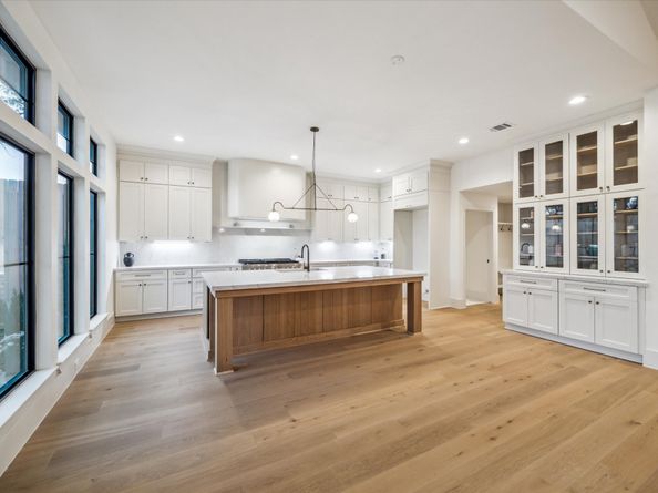 6227 Grovewood Lane, Houston TX 77008