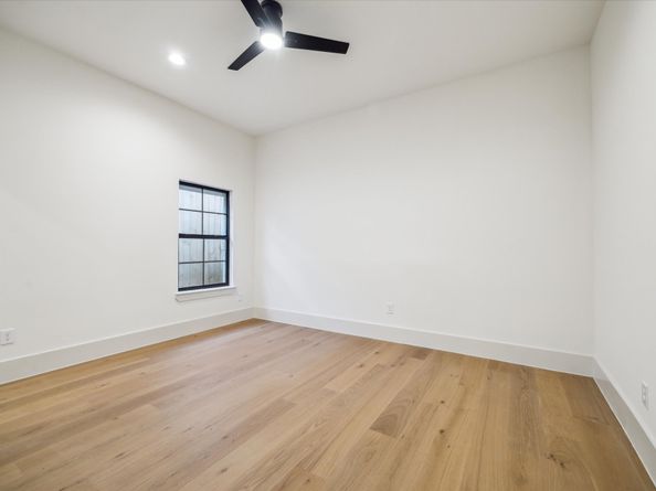 6227 Grovewood Lane, Houston TX 77008