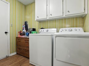 2910 Riata Lane, Houston TX 77043