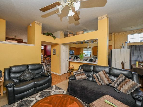 13739 Sablebend Lane, Houston TX 77014