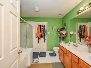 13739 Sablebend Lane, Houston TX 77014