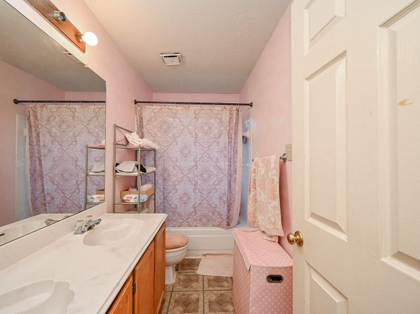 13739 Sablebend Lane, Houston TX 77014