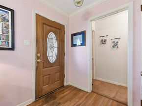 5125 Nina Lee Lane, Houston TX 77092