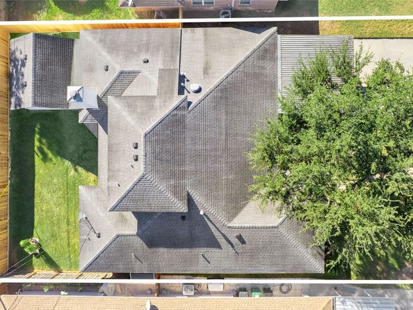 5125 Nina Lee Lane, Houston TX 77092