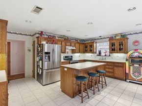 5125 Nina Lee Lane, Houston TX 77092