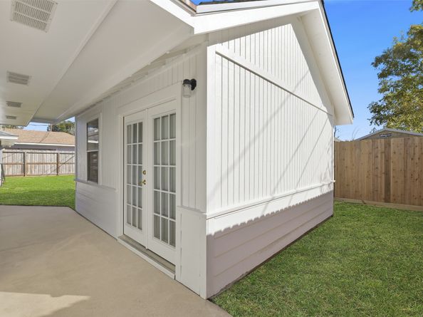 5125 Nina Lee Lane, Houston TX 77092