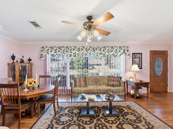 5125 Nina Lee Lane, Houston TX 77092