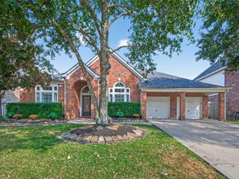 15922 Clipper Pointe Drive