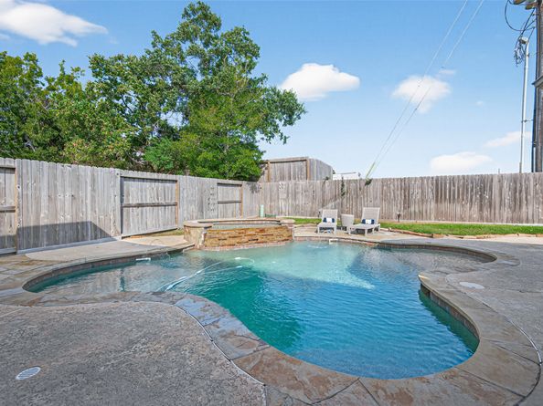 15922 Clipper Pointe Drive, Cypress TX 77429