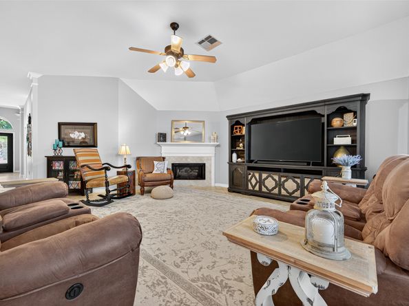 15922 Clipper Pointe Drive, Cypress TX 77429