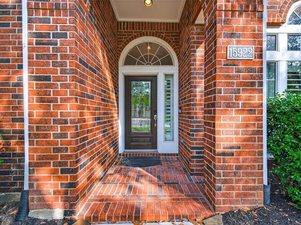 15922 Clipper Pointe Drive, Cypress TX 77429