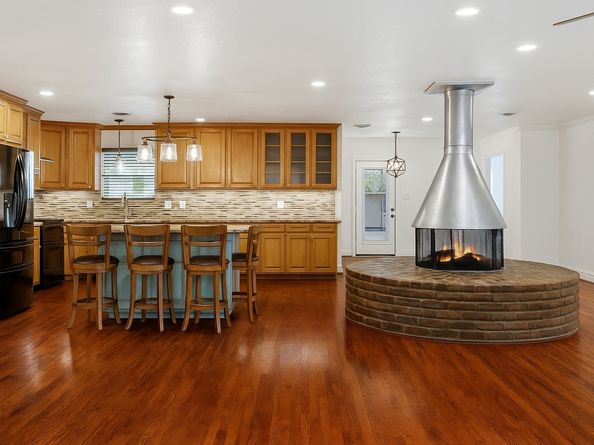 1320 Woodvine Drive, Houston TX 77055