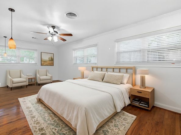 1320 Woodvine Drive, Houston TX 77055