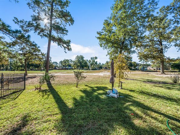 8402 Hunters Village Drive, Humble TX 77346