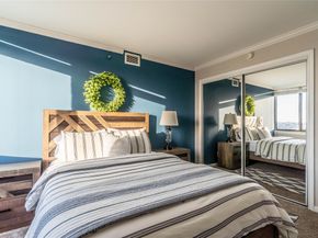 3525 Sage Road 1315, Houston TX 77056