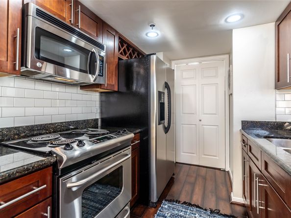 3525 Sage Road 1315, Houston TX 77056