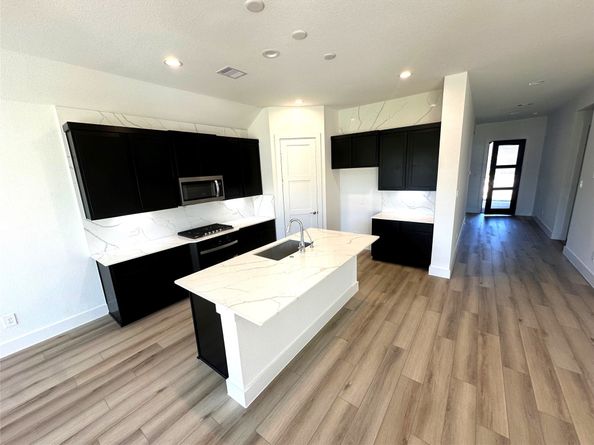 116 Lansbrook Court, Conroe TX 77304