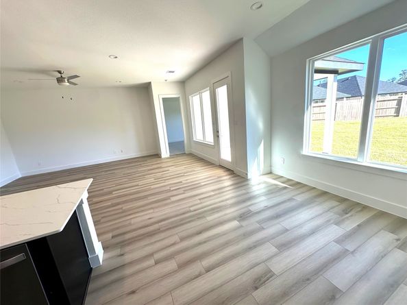 116 Lansbrook Court, Conroe TX 77304