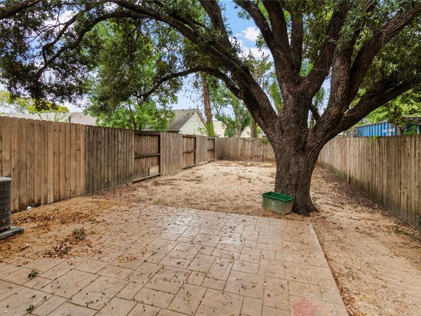 14142 Packard Street, Houston TX 77040