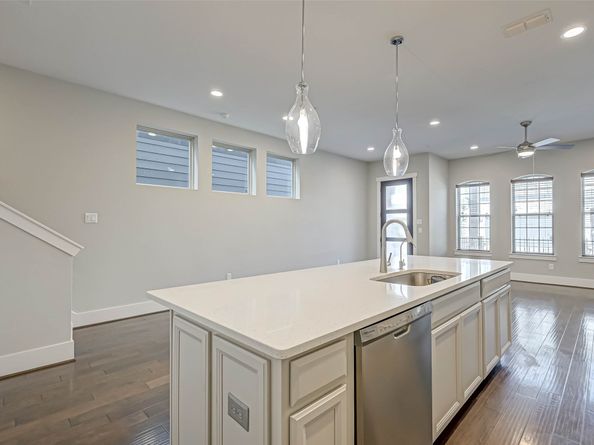 2022 Tarfite Place, Houston TX 77077