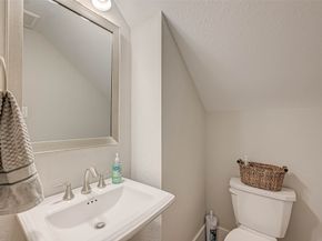 2022 Tarfite Place, Houston TX 77077
