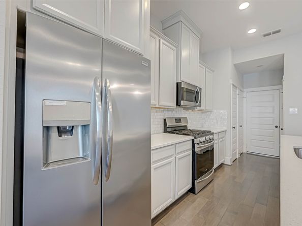 2022 Tarfite Place, Houston TX 77077