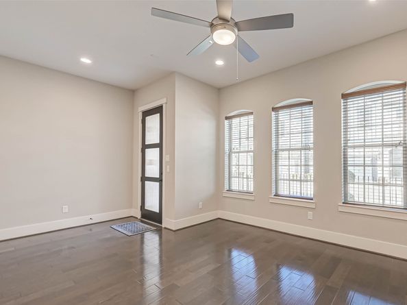 2022 Tarfite Place, Houston TX 77077
